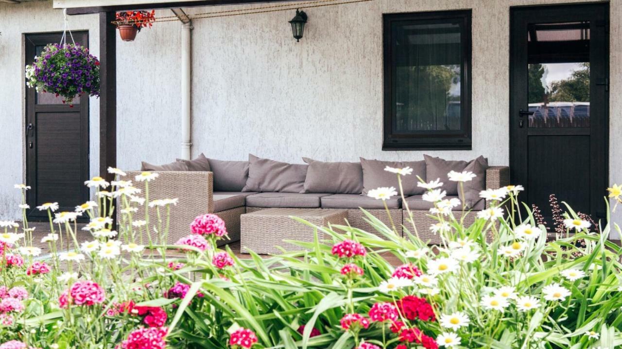 Flower Apartment Ventspils Eksteriør bilde